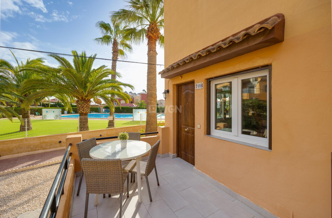 Odsprzedaż - Mieszkanie w bloku - Torrevieja - Costa Blanca