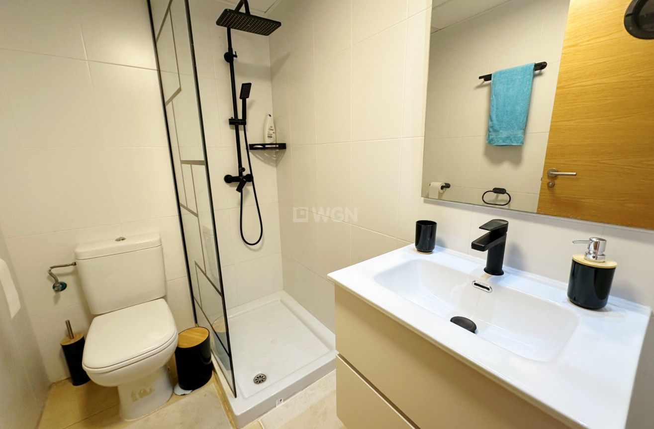 Odsprzedaż - Mieszkanie w bloku - Mar Menor Golf Resort - Inland