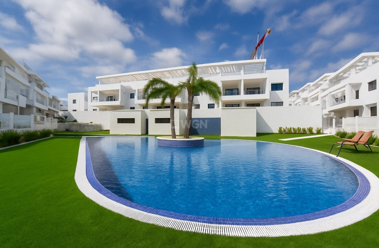 Odsprzedaż - Mieszkanie w bloku - Torrevieja - Costa Blanca