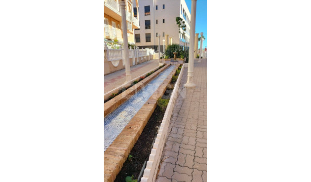 Odsprzedaż - Daszek - Torrevieja - La Mata Pueblo