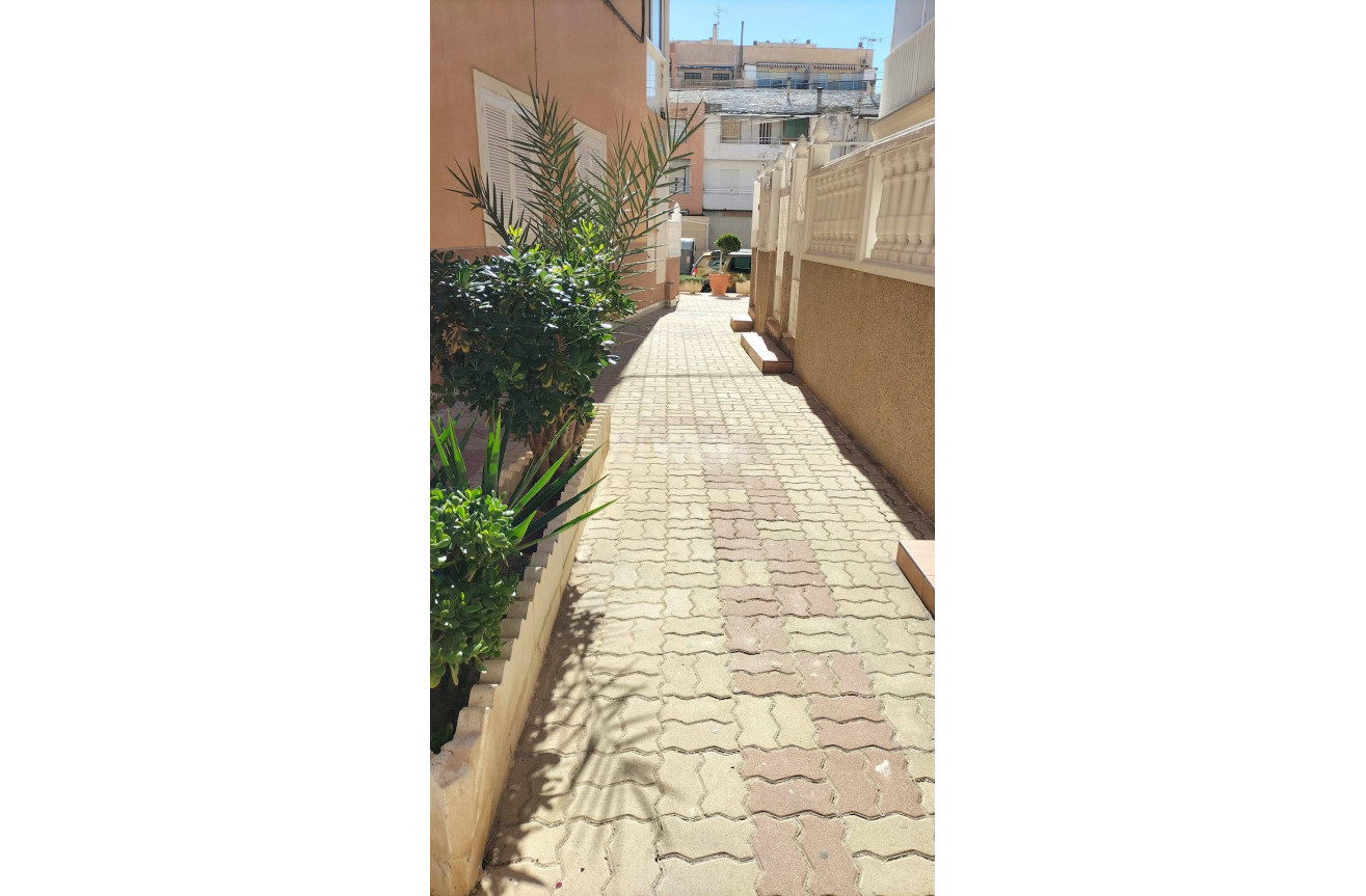 Odsprzedaż - Daszek - Torrevieja - La Mata Pueblo