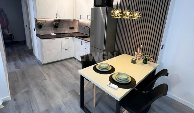 Odsprzedaż - Mieszkanie w bloku - Torrevieja - Curva Del Palangre