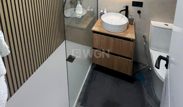 Odsprzedaż - Mieszkanie w bloku - Torrevieja - Curva Del Palangre