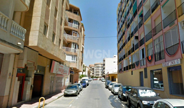 Odsprzedaż - Mieszkanie w bloku - Torrevieja - Curva Del Palangre