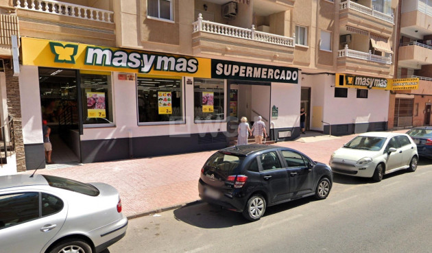 Odsprzedaż - Mieszkanie w bloku - Torrevieja - Curva Del Palangre