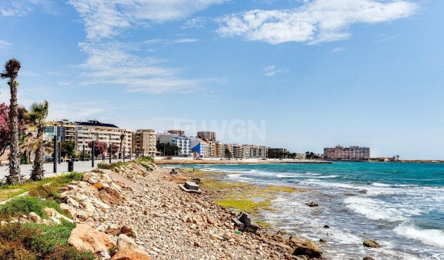 Odsprzedaż - Mieszkanie w bloku - Torrevieja - Curva Del Palangre