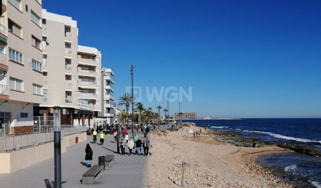 Odsprzedaż - Mieszkanie w bloku - Torrevieja - Curva Del Palangre