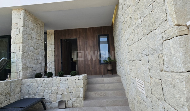 Odsprzedaż - Villa - Dolores - Sector 4