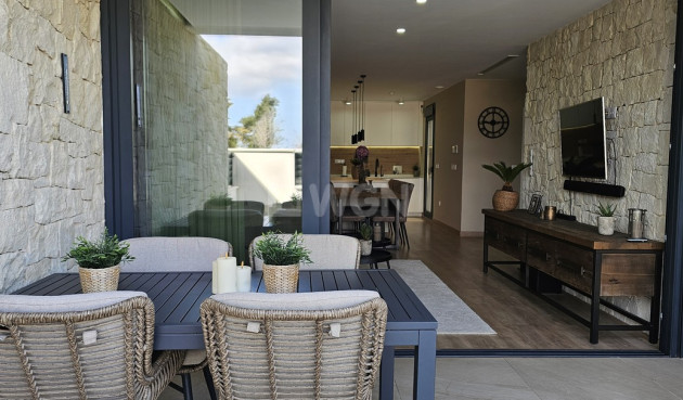 Odsprzedaż - Villa - Dolores - Sector 4