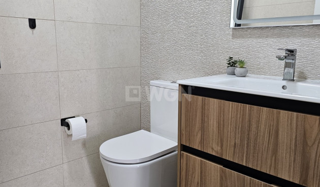 Odsprzedaż - Villa - Dolores - Sector 4