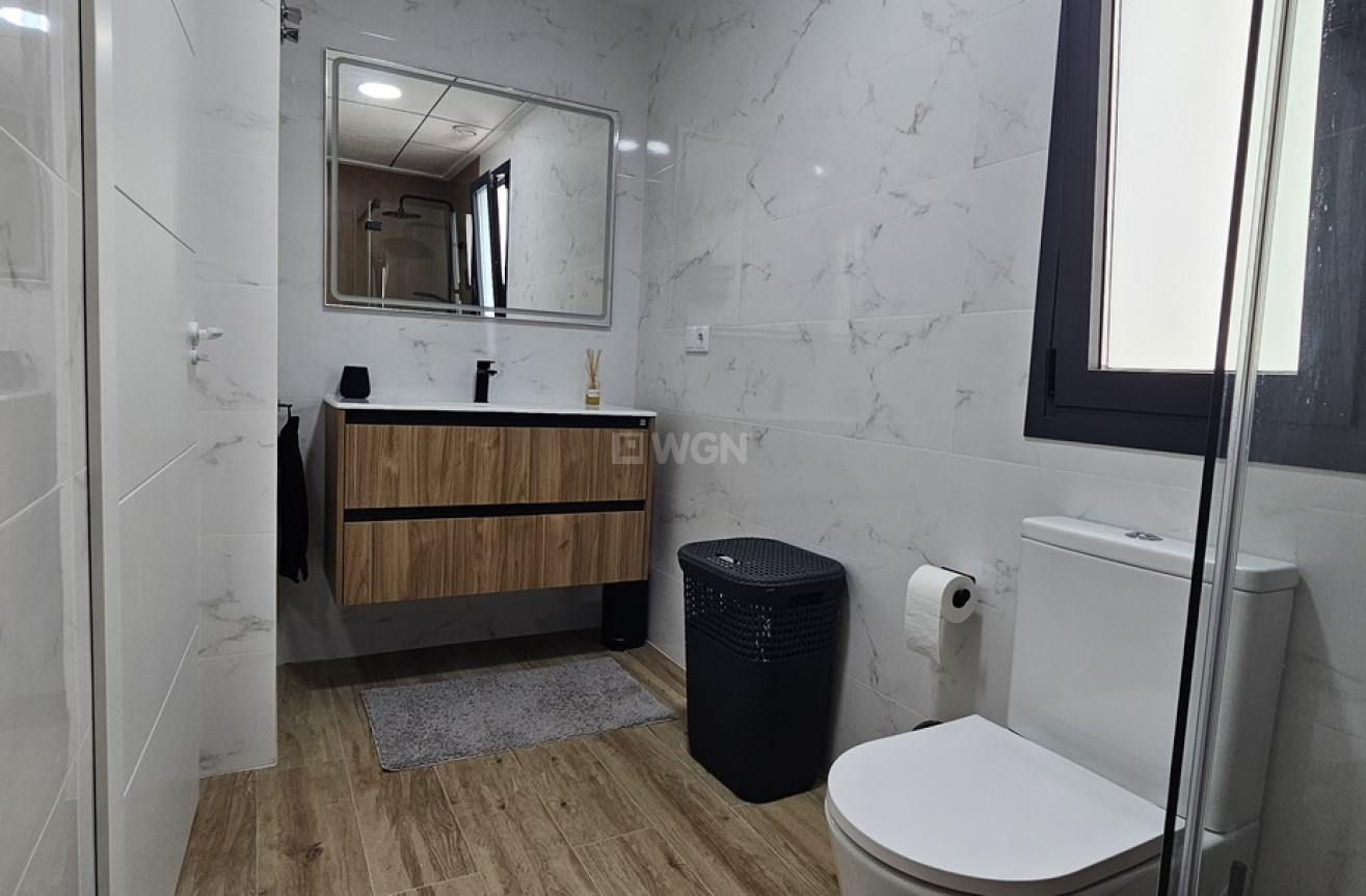 Odsprzedaż - Villa - Dolores - Sector 4