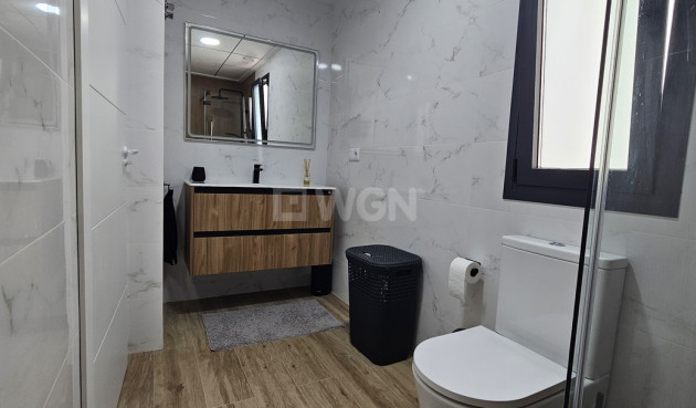 Odsprzedaż - Villa - Dolores - Sector 4