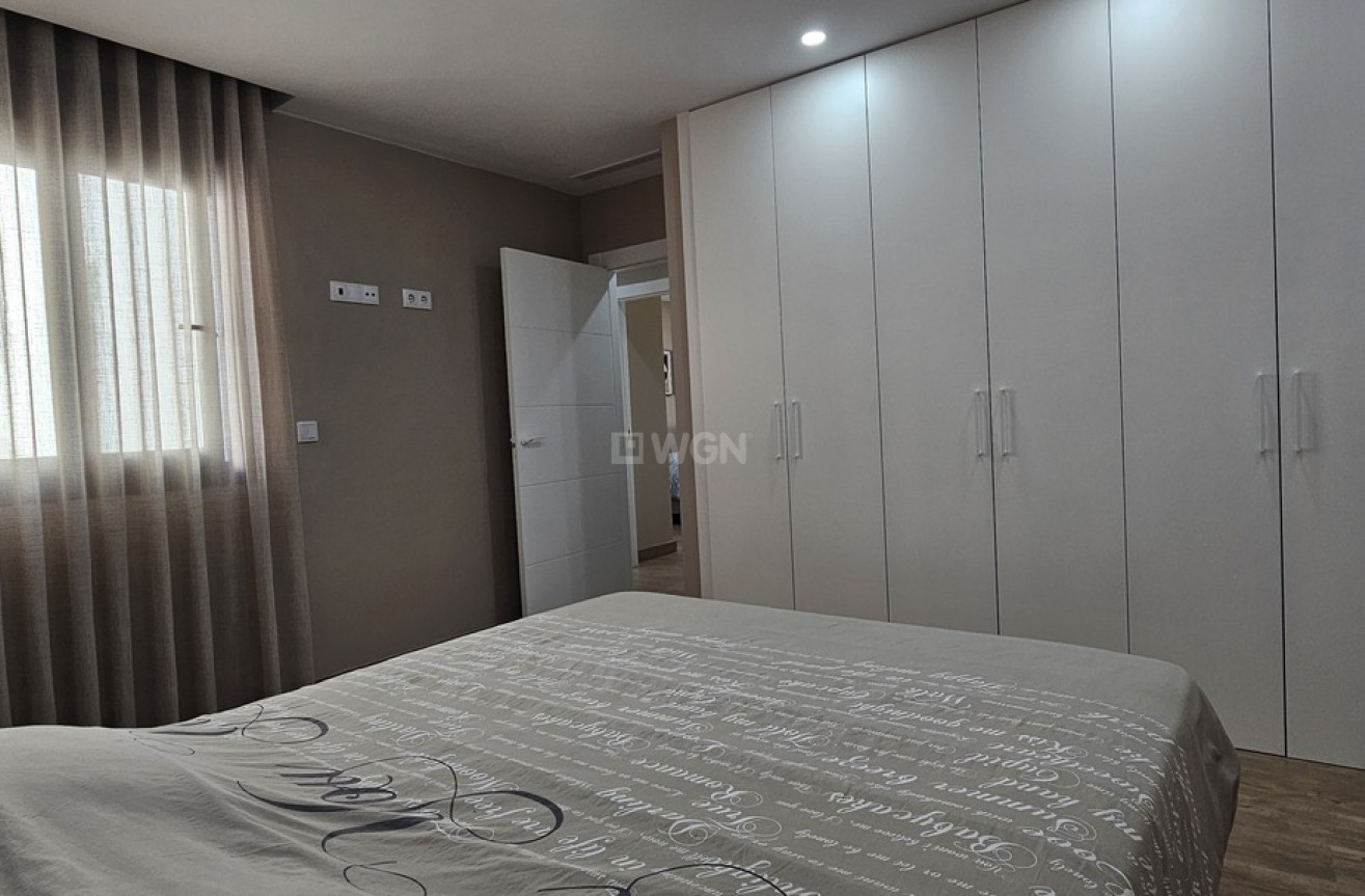 Odsprzedaż - Villa - Dolores - Sector 4