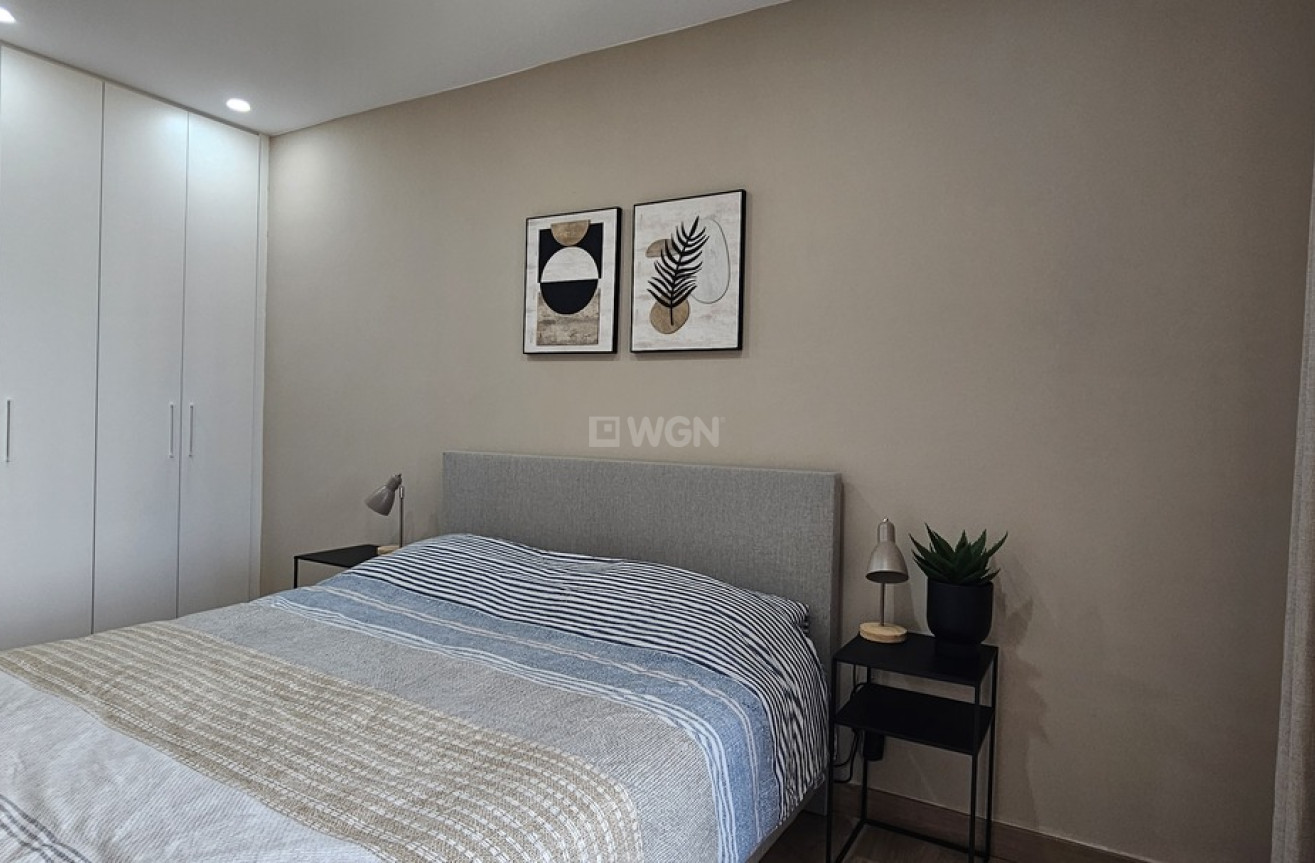 Odsprzedaż - Villa - Dolores - Sector 4