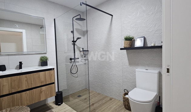 Odsprzedaż - Villa - Dolores - Sector 4