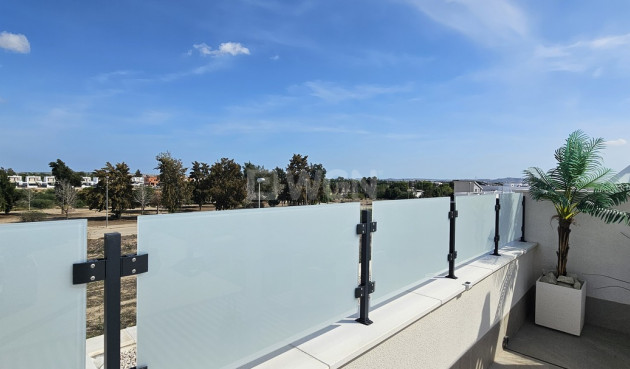 Odsprzedaż - Villa - Dolores - Sector 4