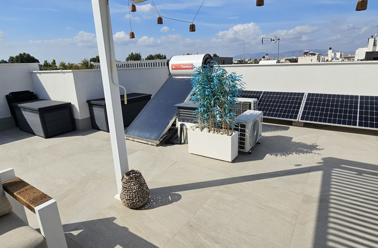 Odsprzedaż - Villa - Dolores - Sector 4