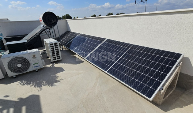 Odsprzedaż - Villa - Dolores - Sector 4