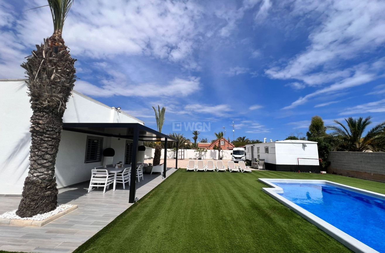 Odsprzedaż - Villa - Elche Pedanías - Inland