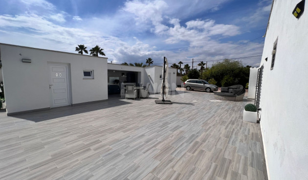 Odsprzedaż - Villa - Elche Pedanías - Inland