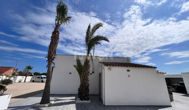 Odsprzedaż - Villa - Elche Pedanías - Inland