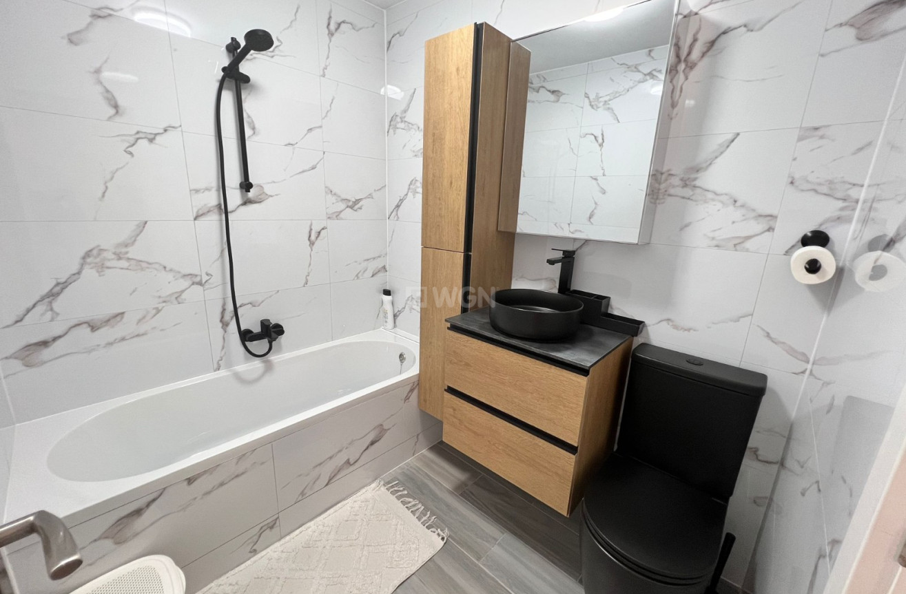 Odsprzedaż - Villa - Elche Pedanías - Inland