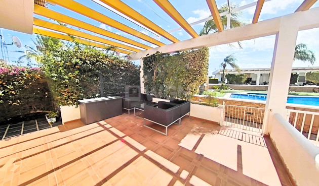 Odsprzedaż - Kamienica - Pilar de la Horadada - Mil Palmeras