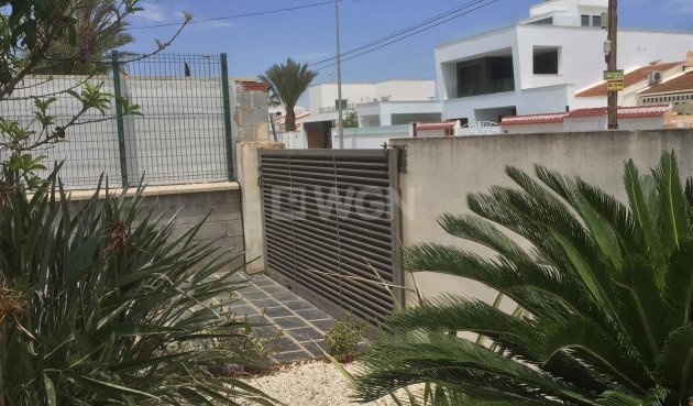 Odsprzedaż - Kamienica - Pilar de la Horadada - Mil Palmeras
