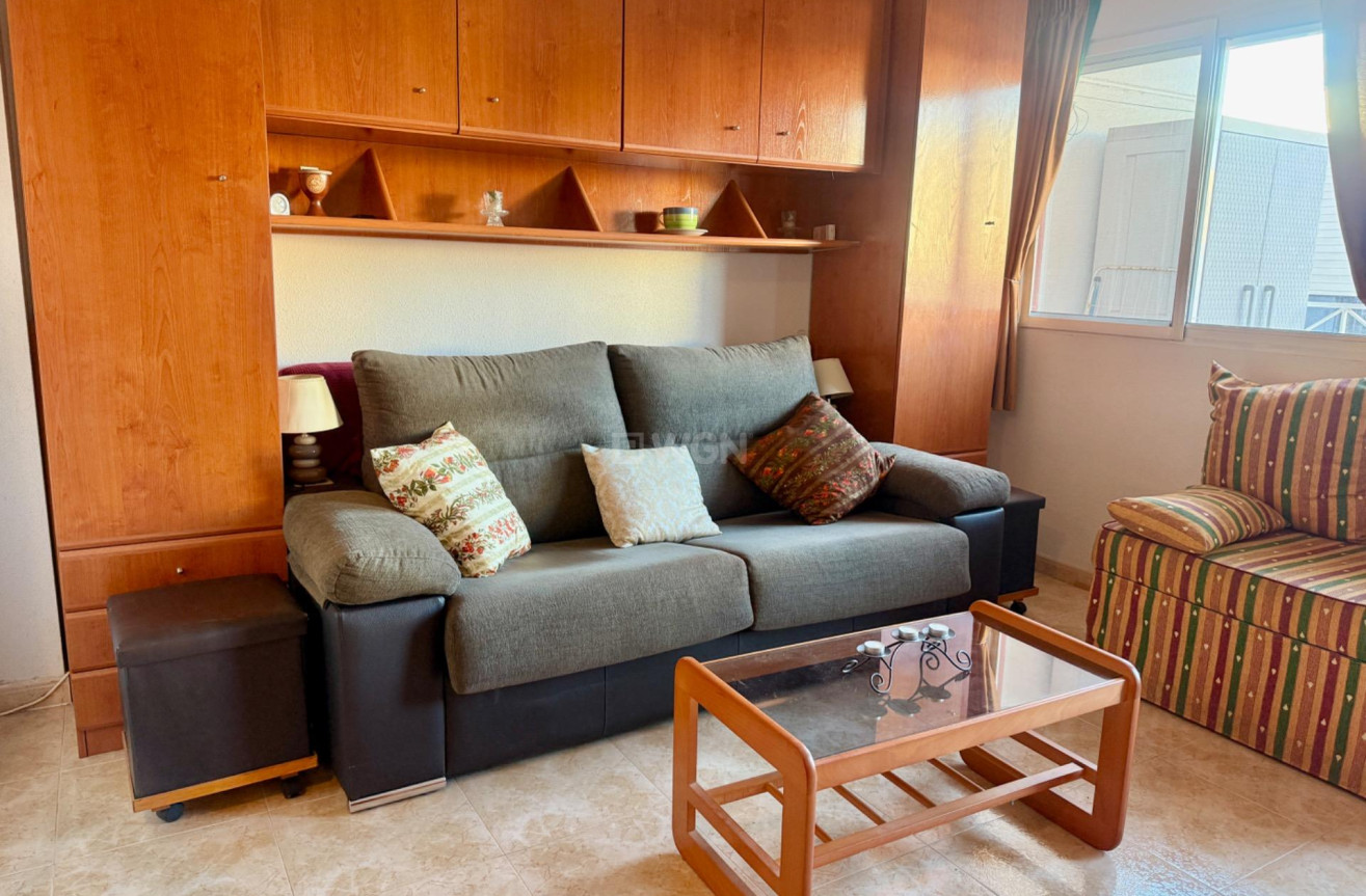 Odsprzedaż - Mieszkanie w bloku - Torrevieja - PARQUE DE LAS NACIONES