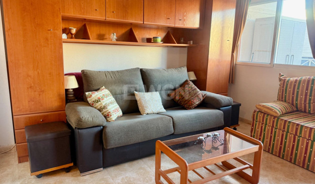 Odsprzedaż - Mieszkanie w bloku - Torrevieja - PARQUE DE LAS NACIONES