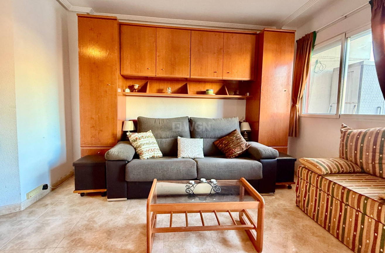 Odsprzedaż - Mieszkanie w bloku - Torrevieja - PARQUE DE LAS NACIONES