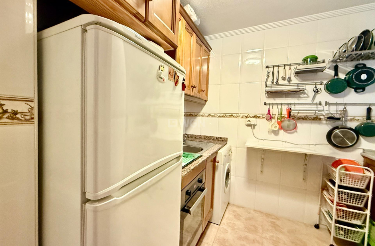 Odsprzedaż - Mieszkanie w bloku - Torrevieja - PARQUE DE LAS NACIONES