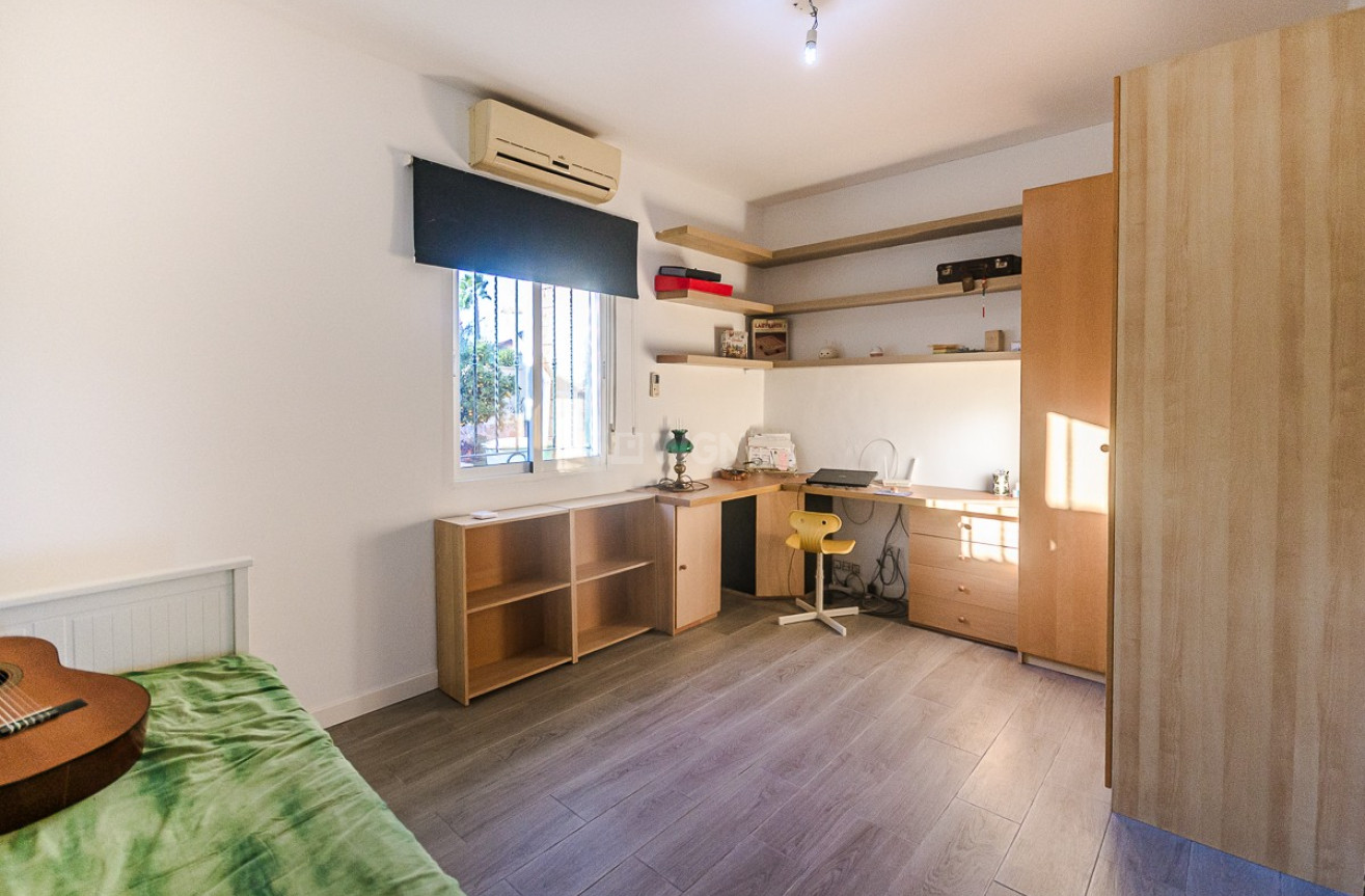 Odsprzedaż - Villa - Orihuela - Inland