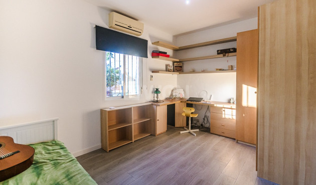 Odsprzedaż - Villa - Orihuela - Inland