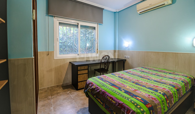 Odsprzedaż - Villa - Orihuela - Inland