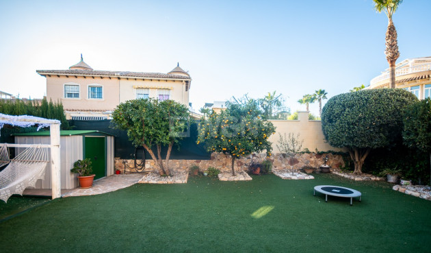 Odsprzedaż - Villa - Orihuela - Inland