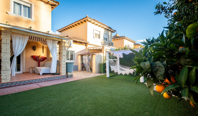 Odsprzedaż - Villa - Orihuela - Inland