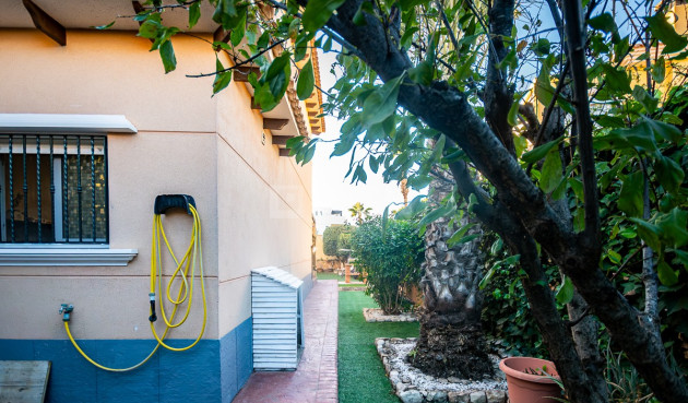 Odsprzedaż - Villa - Orihuela - Inland