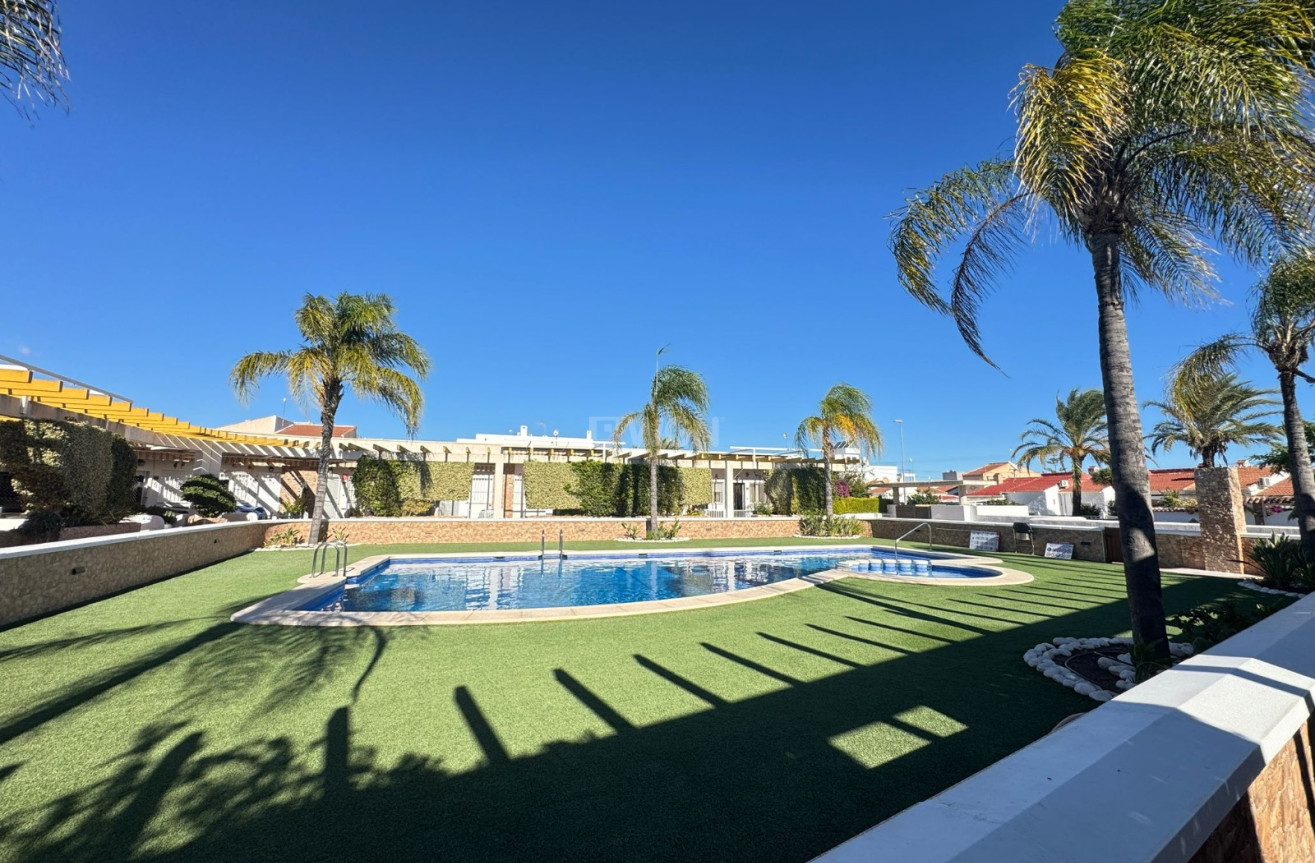 Odsprzedaż - Kamienica - Pilar de la Horadada - Costa Blanca