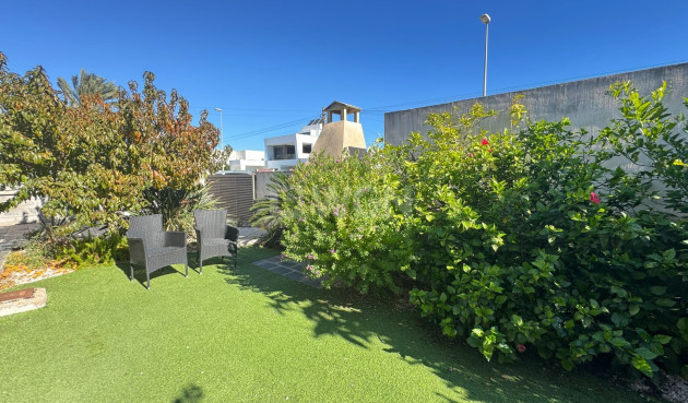 Odsprzedaż - Kamienica - Pilar de la Horadada - Costa Blanca