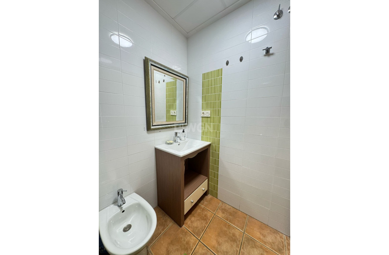 Odsprzedaż - Kamienica - Pilar de la Horadada - Costa Blanca