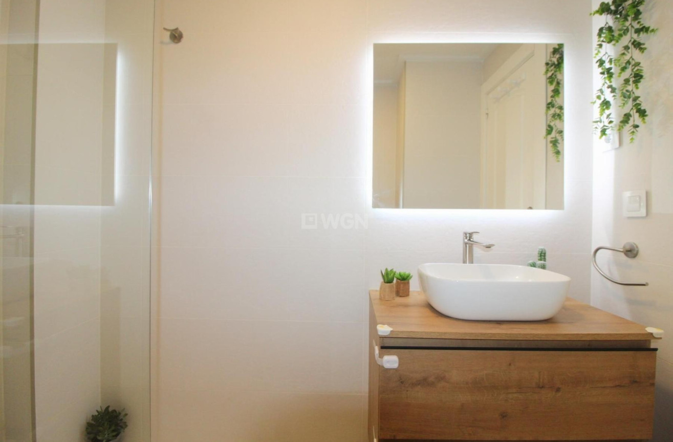 Odsprzedaż - Mieszkanie w bloku - Torrevieja - Costa Blanca