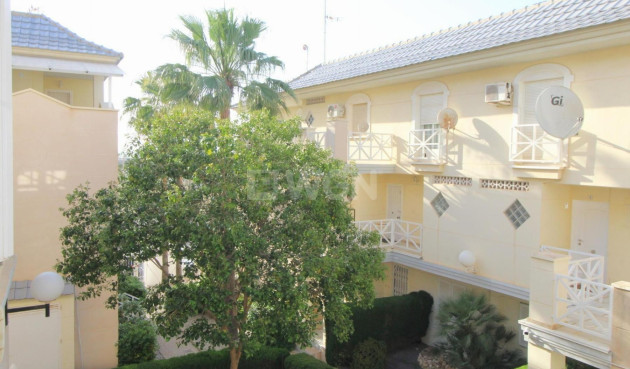 Odsprzedaż - Mieszkanie w bloku - Torrevieja - Costa Blanca