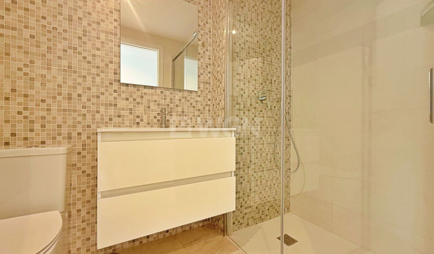 Odsprzedaż - Daszek - Torrevieja - Costa Blanca