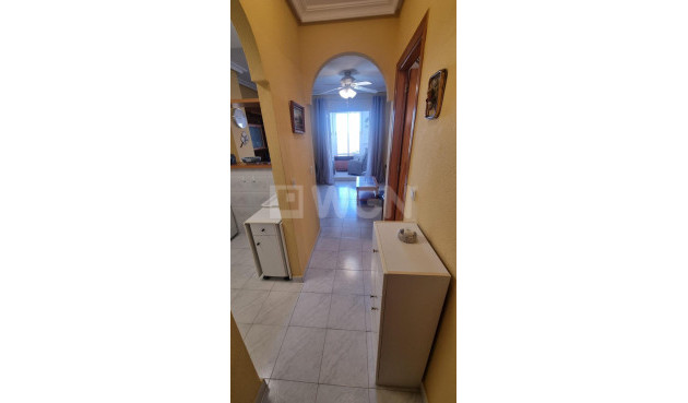 Odsprzedaż - Mieszkanie w bloku - Torrevieja - La Mata