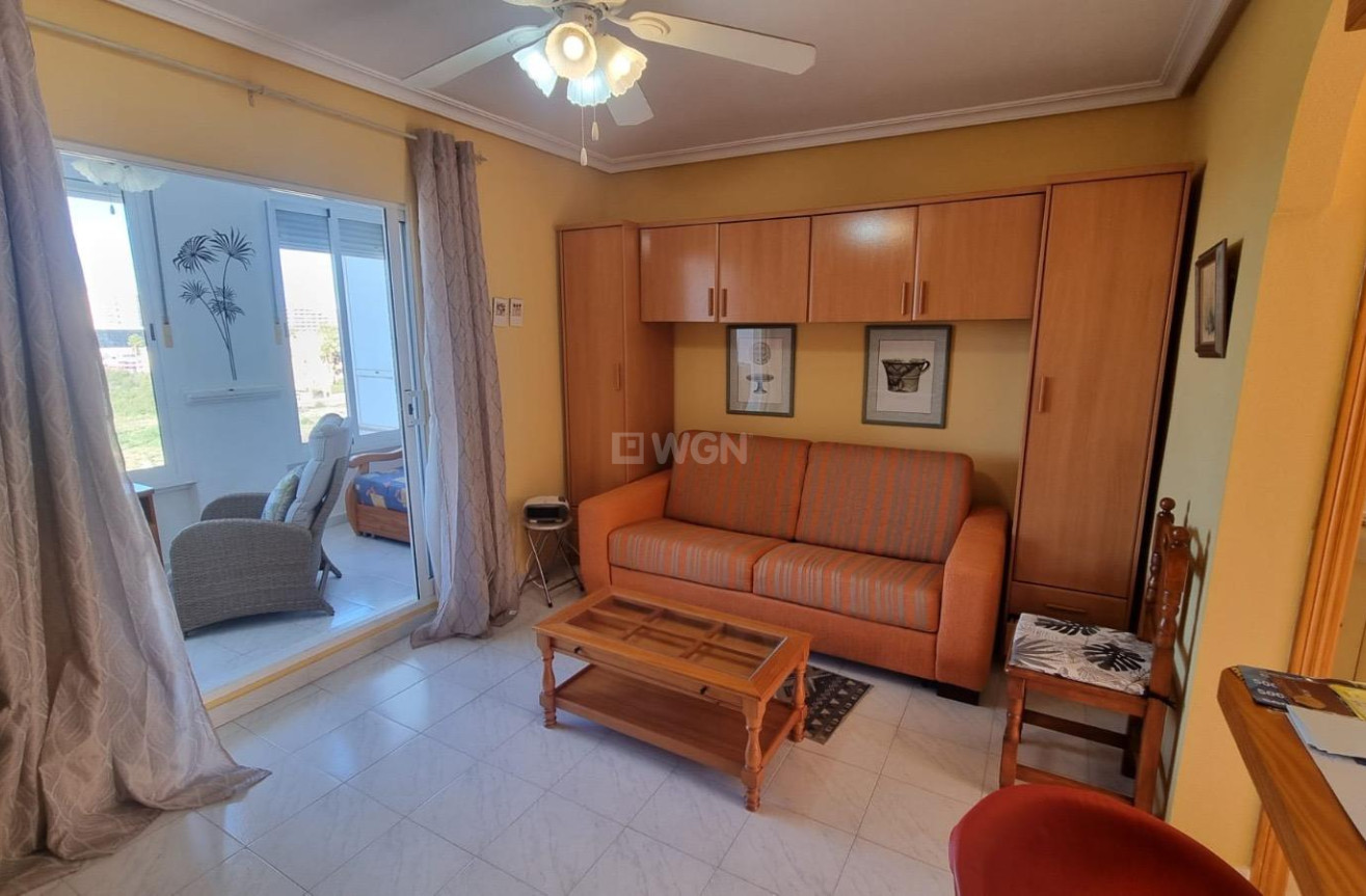 Odsprzedaż - Mieszkanie w bloku - Torrevieja - La Mata