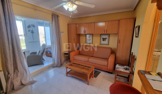 Odsprzedaż - Mieszkanie w bloku - Torrevieja - La Mata