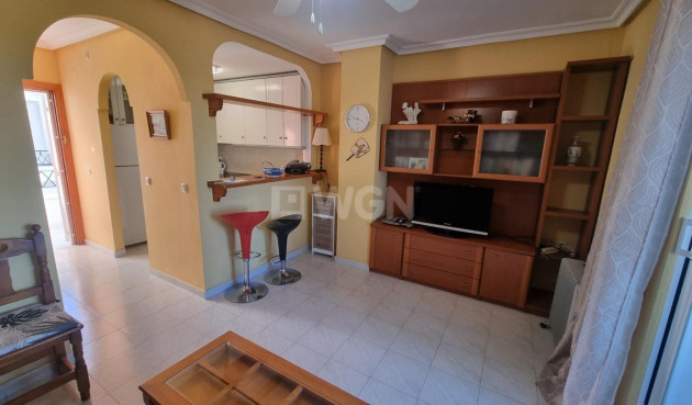 Odsprzedaż - Mieszkanie w bloku - Torrevieja - La Mata