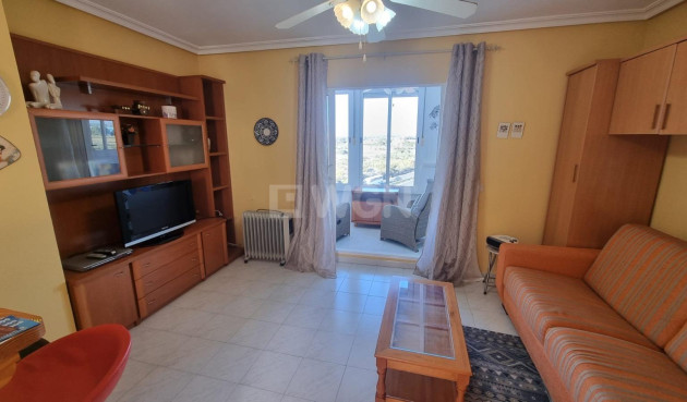 Odsprzedaż - Mieszkanie w bloku - Torrevieja - La Mata