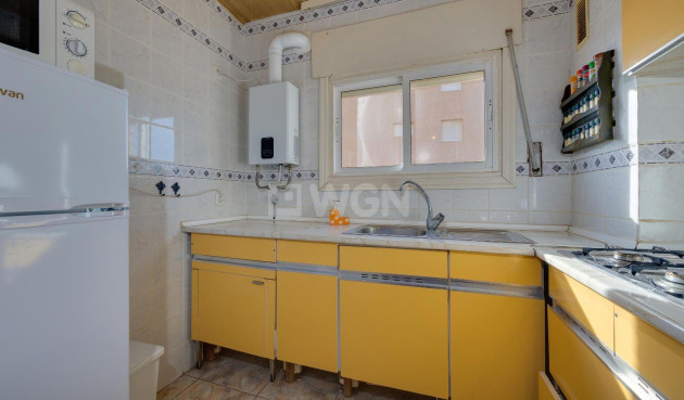 Odsprzedaż - Mieszkanie w bloku - Guardamar del Segura - Pinomar